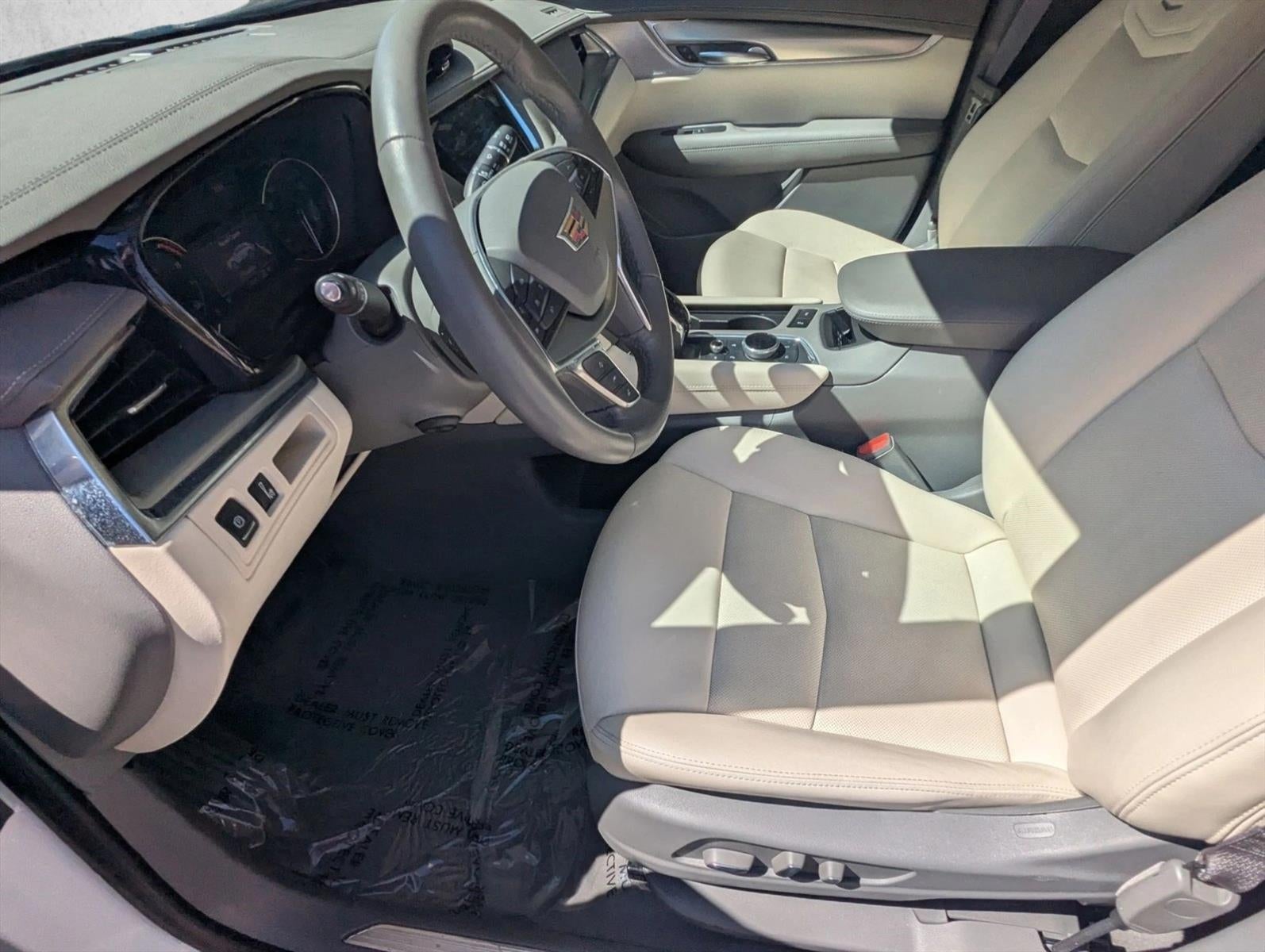 2023 Cadillac XT5 AWD 4dr Premium Luxury