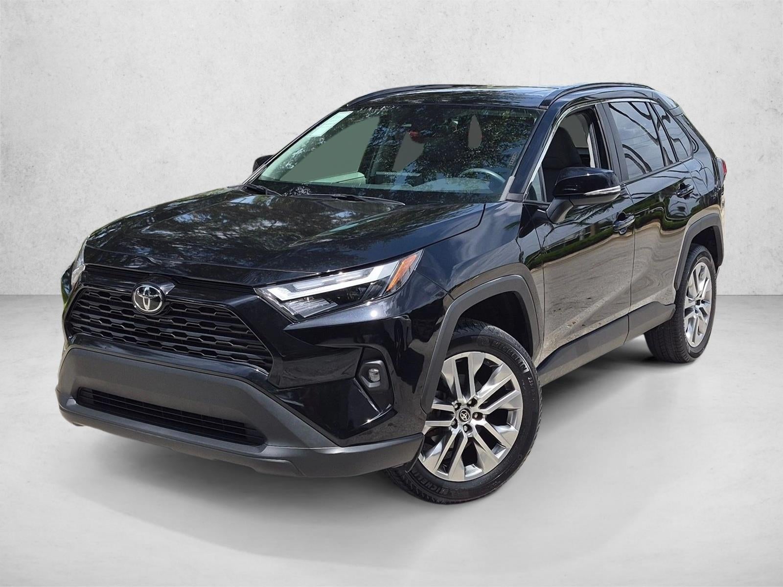 2022 Toyota RAV4 XLE Premium FWD (Natl)