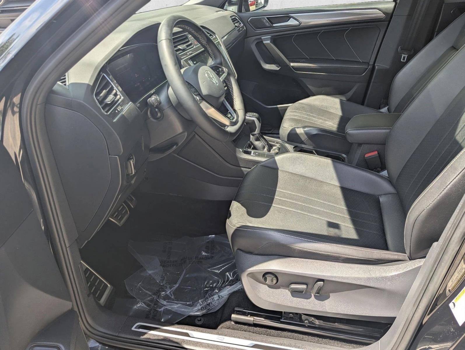 2023 Volkswagen Tiguan 2.0T SE R-Line Black FWD