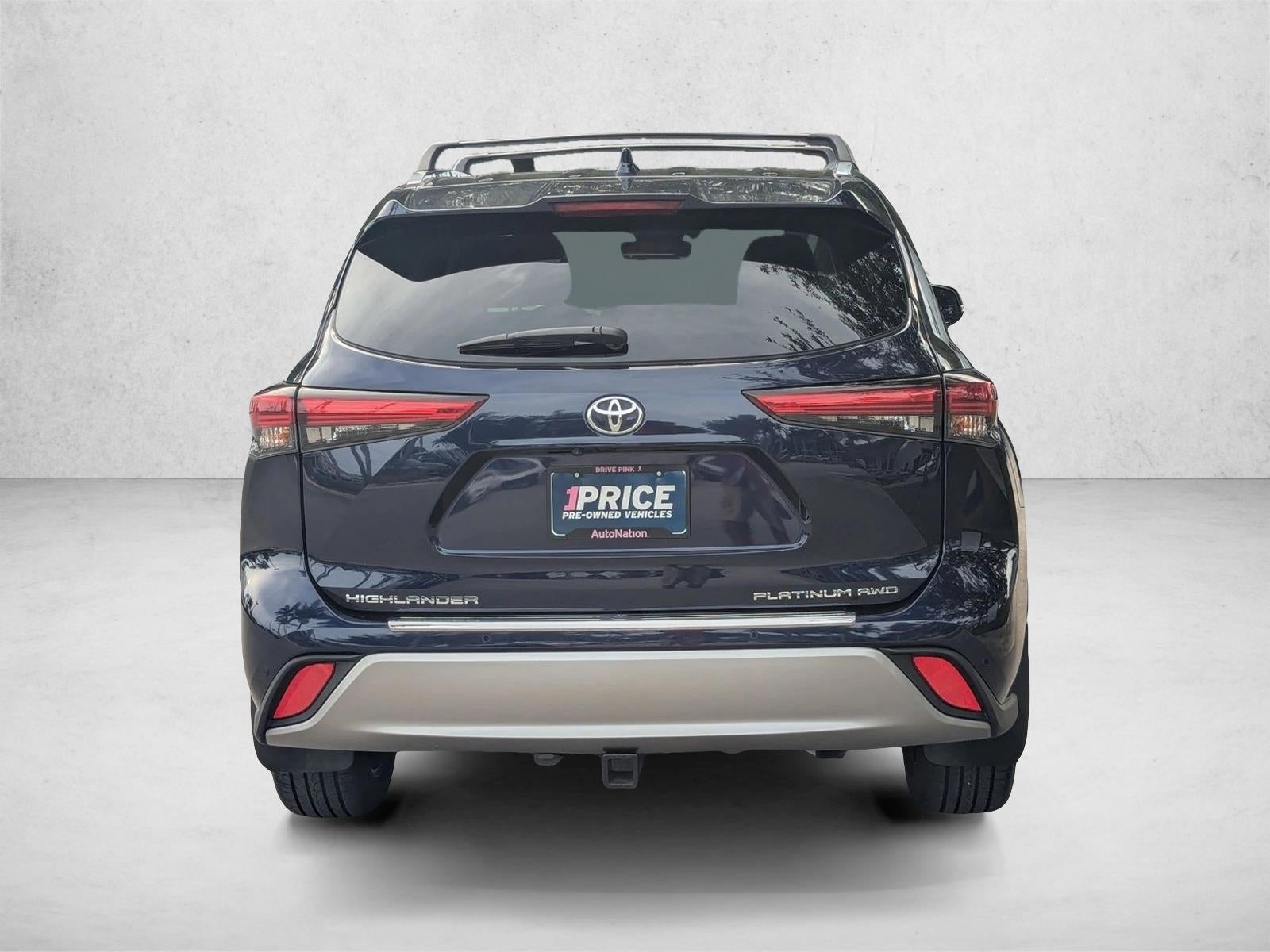 2022 Toyota Highlander Platinum AWD (Natl)