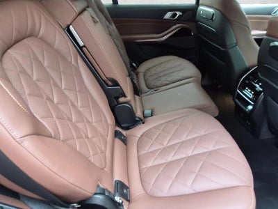 2025 BMW X7 xDrive40i Sports Activity Vehicle
