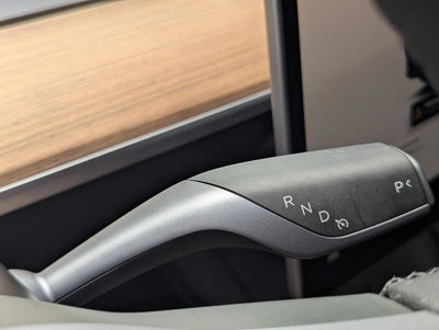 2025 Tesla Model Y Long Range AWD *Ltd Avail*