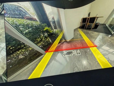 2023 Land Rover Defender 130 X-Dynamic SE AWD