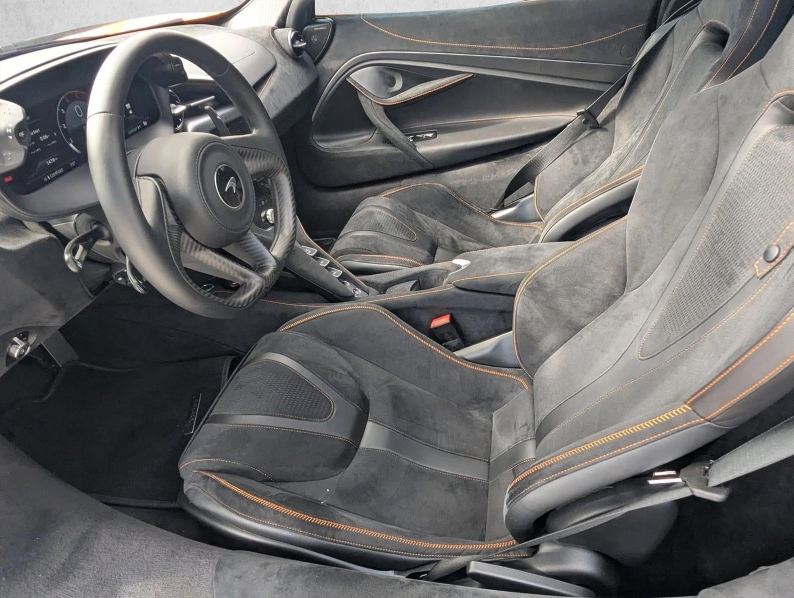 2025 McLaren 750S Coupe