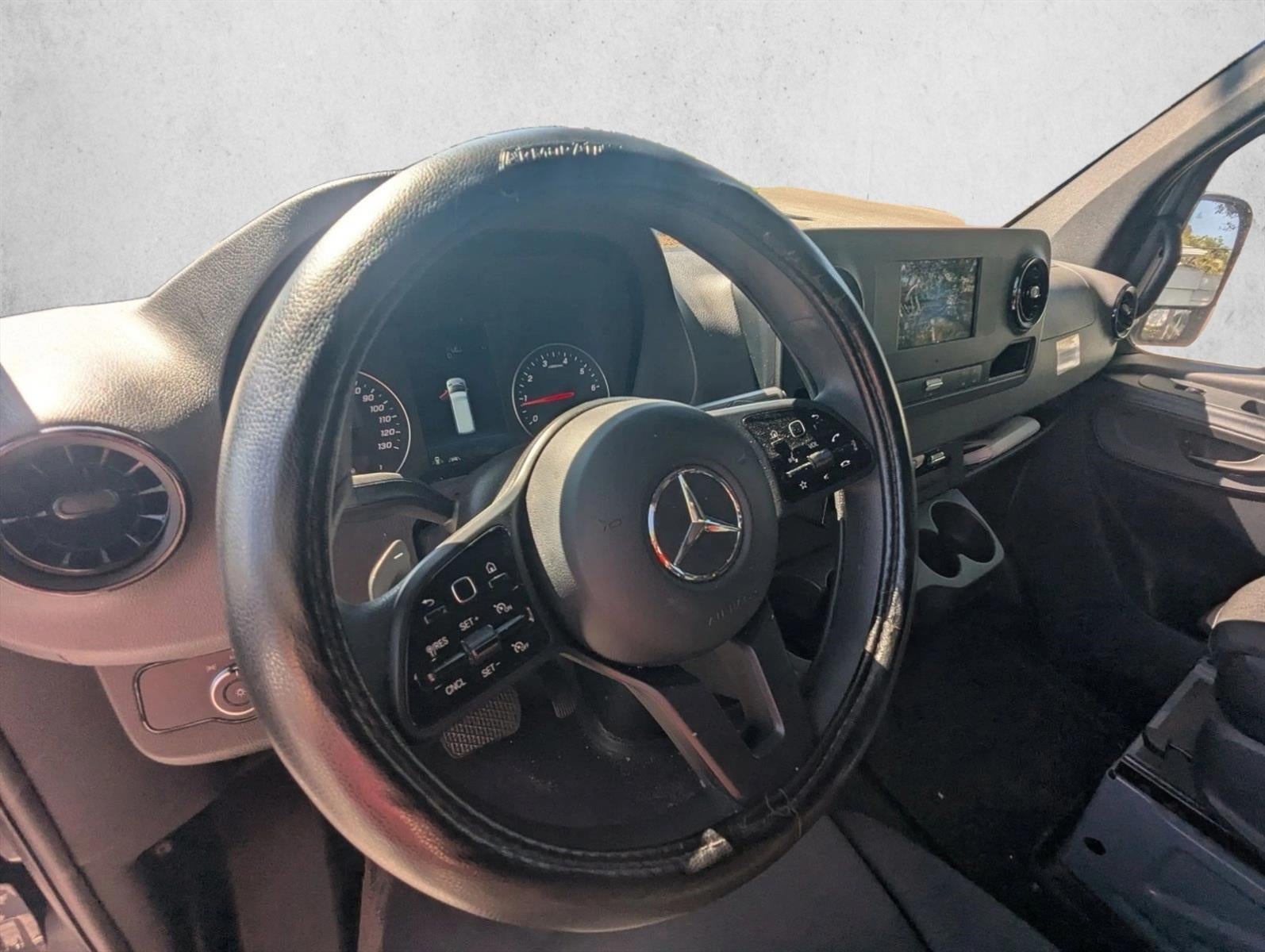 2023 Mercedes-Benz Sprinter Cargo Van 2500 Standard Roof I4 Gas 144" RWD