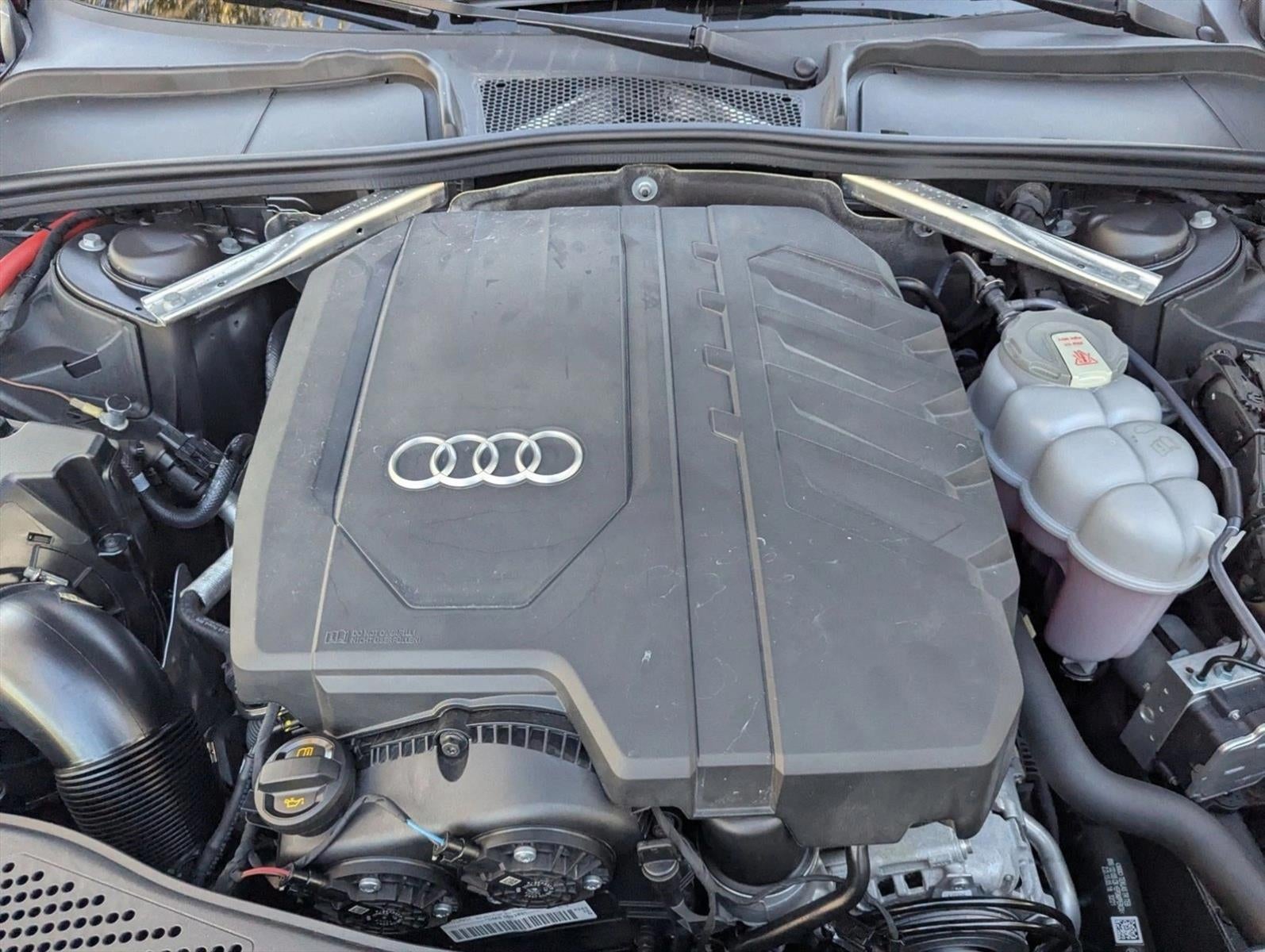 2022 Audi A4 Sedan Premium 40 TFSI quattro