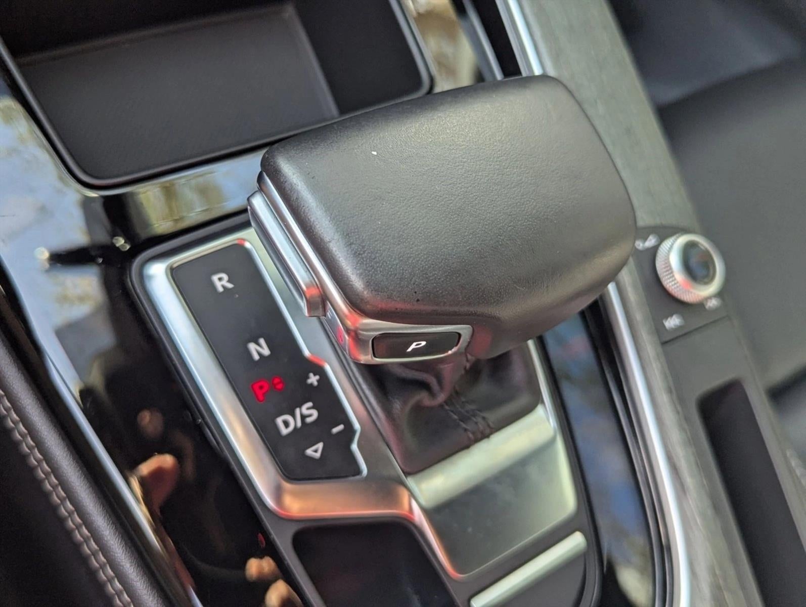 2020 Audi A4 Sedan Premium Plus 45 TFSI quattro