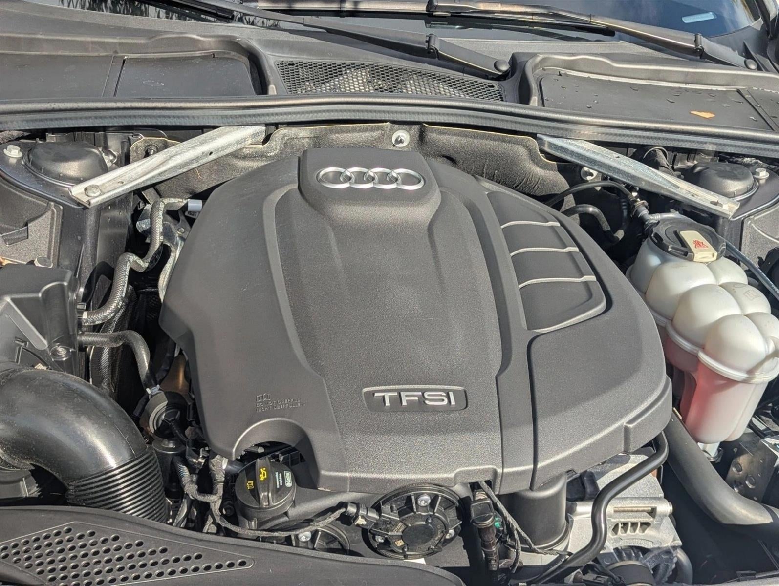 2020 Audi A4 Sedan Premium Plus 45 TFSI quattro