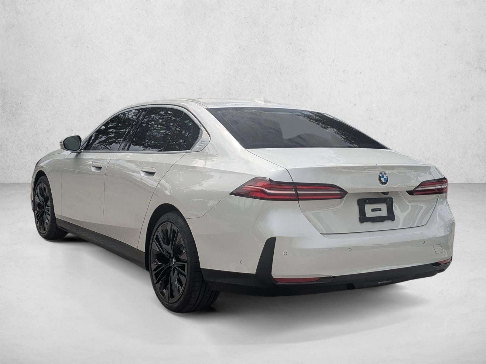 2024 BMW 530i Sedan