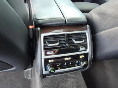 2021 BMW 750i xDrive Sedan