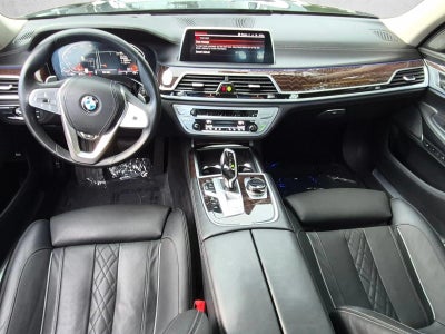 2021 BMW 750i xDrive Sedan