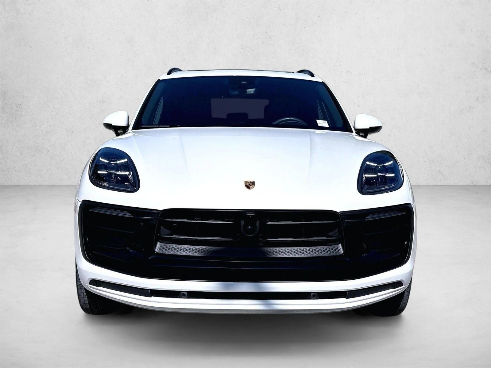 2023 Porsche Macan AWD
