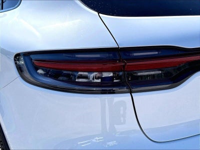 2023 Porsche Macan AWD