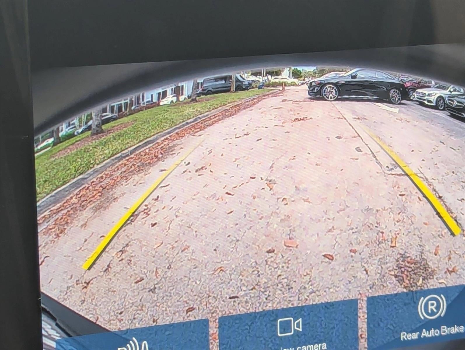 2023 Volvo XC40 B5 AWD Plus Dark Theme