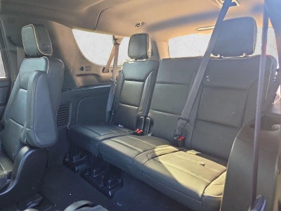 2023 Chevrolet Suburban 2WD Premier