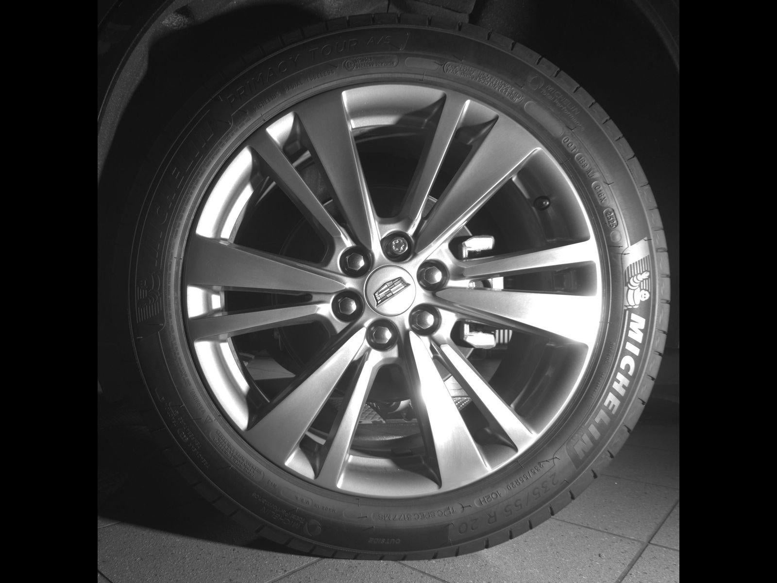 2025 Cadillac XT6 FWD 4dr Premium Luxury