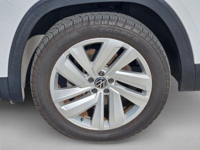 2020 Volkswagen Atlas Cross Sport 2.0T SE w/Technology FWD