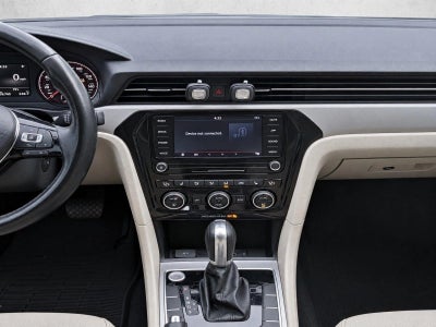 2020 Volkswagen Passat 2.0T SE Auto