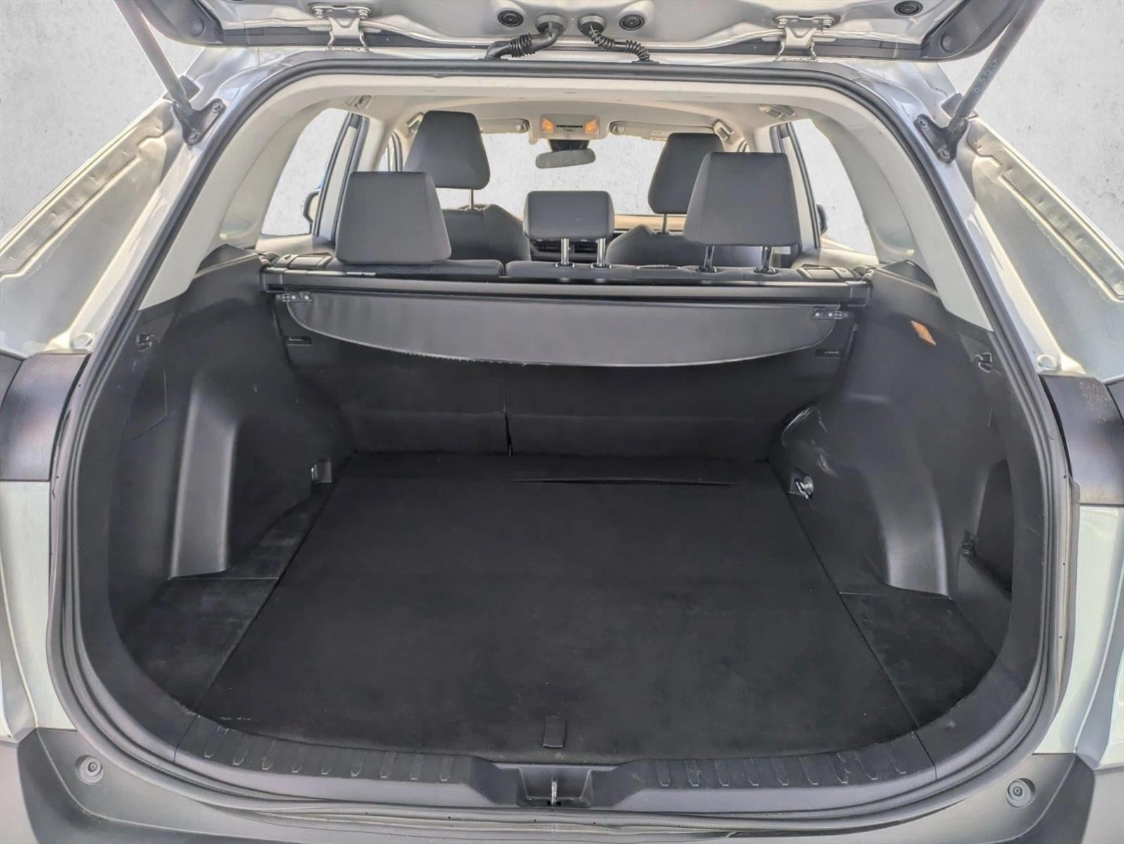2020 Toyota RAV4 XLE FWD (GS)