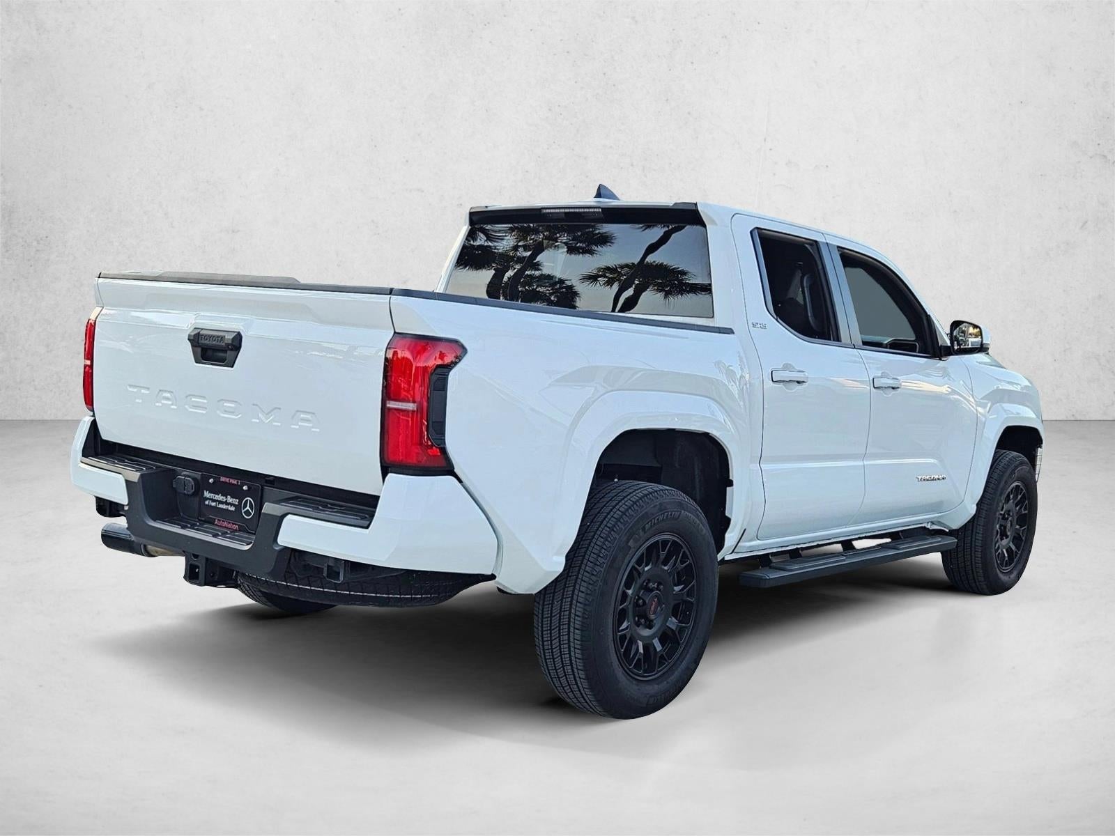 2024 Toyota Tacoma 2WD 2WD SR5 Double Cab 5' Bed AT (Natl)