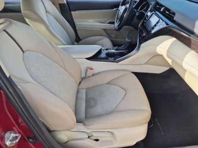 2019 Toyota Camry Hybrid LE CVT (Natl)