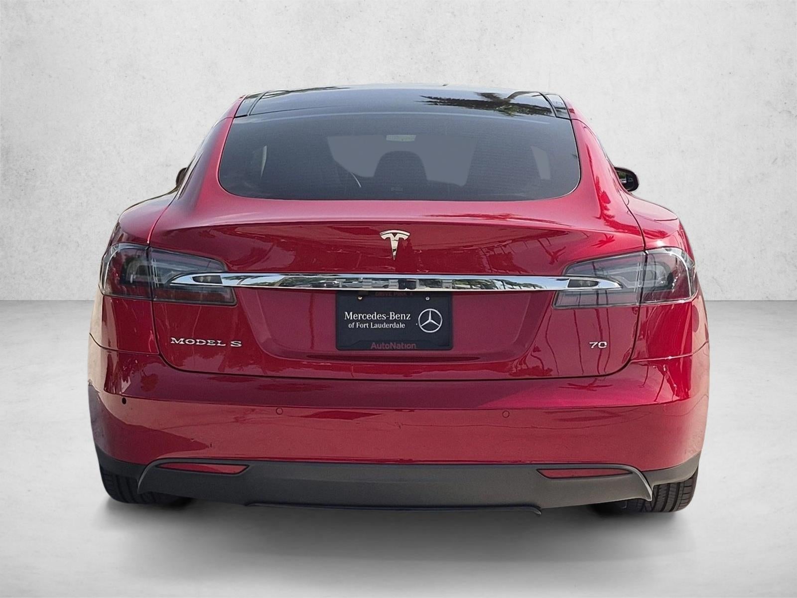 2016 Tesla Model S 4dr Sdn RWD 70 kWh Battery