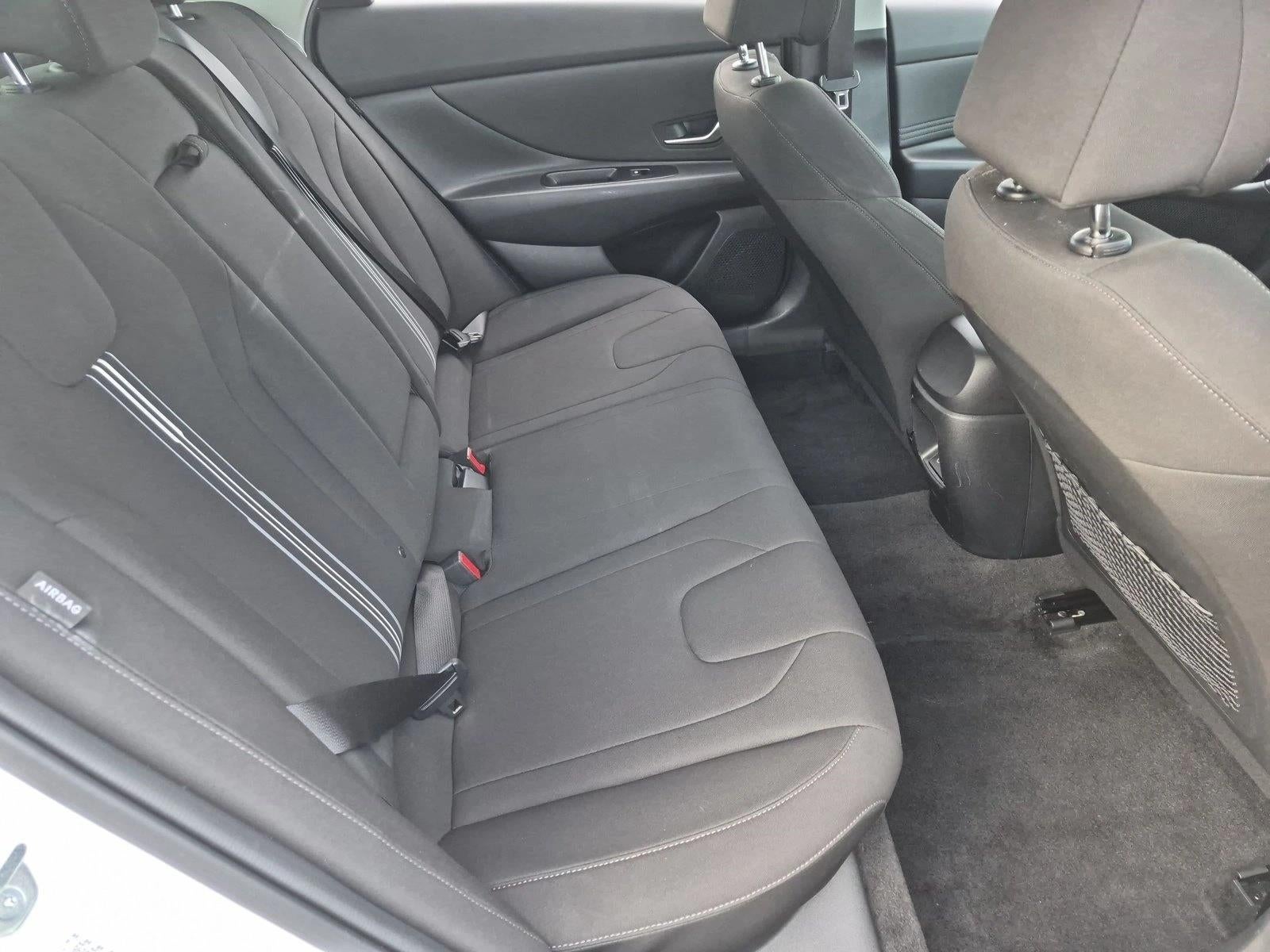 2024 Hyundai ELANTRA SEL IVT