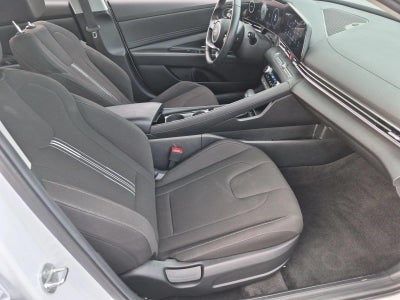 2024 Hyundai ELANTRA SEL IVT