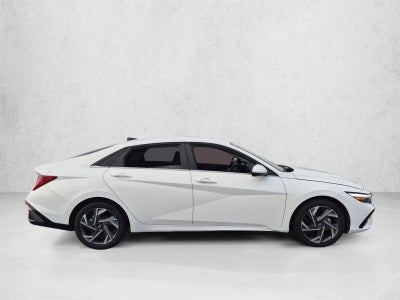 2024 Hyundai ELANTRA SEL IVT