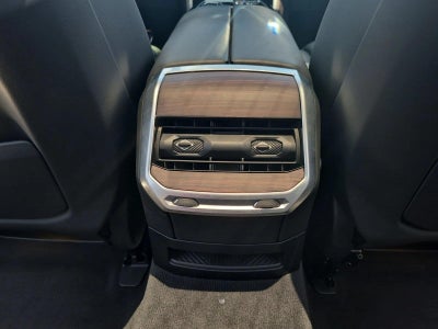 2023 BMW 740i Sedan