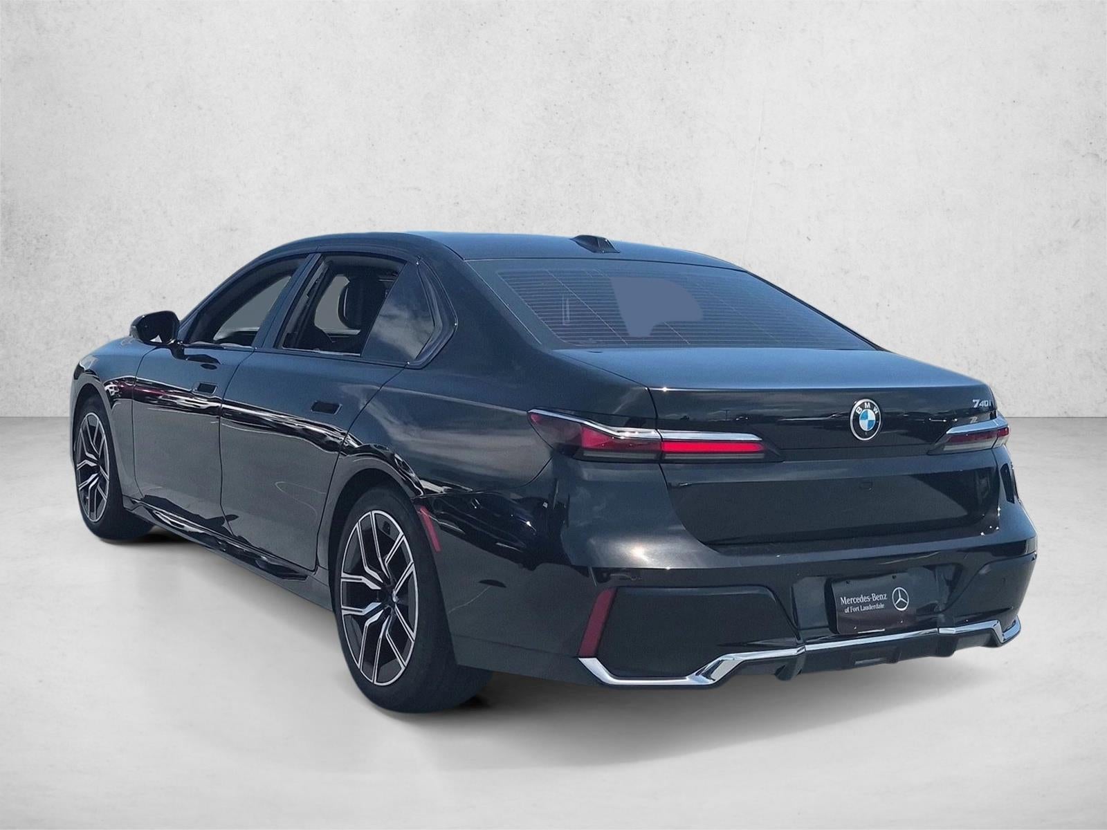 2023 BMW 740i Sedan