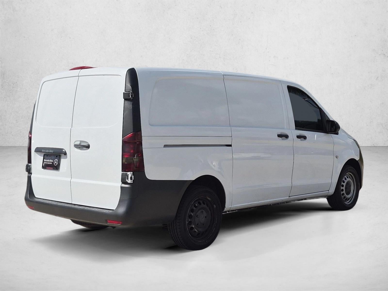 2016 Mercedes-Benz Metris Cargo Van RWD 126"