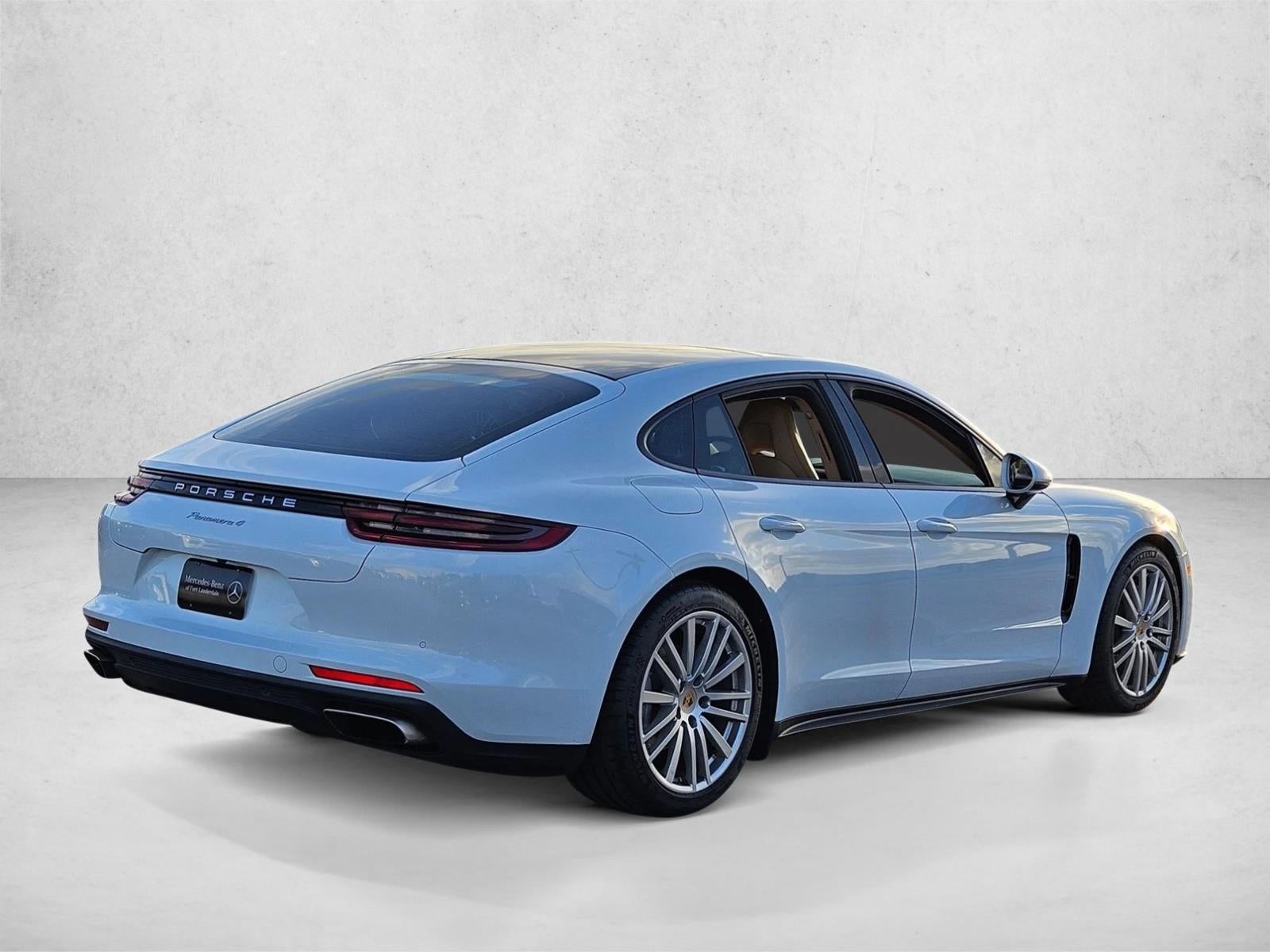 2018 Porsche Panamera 4 AWD
