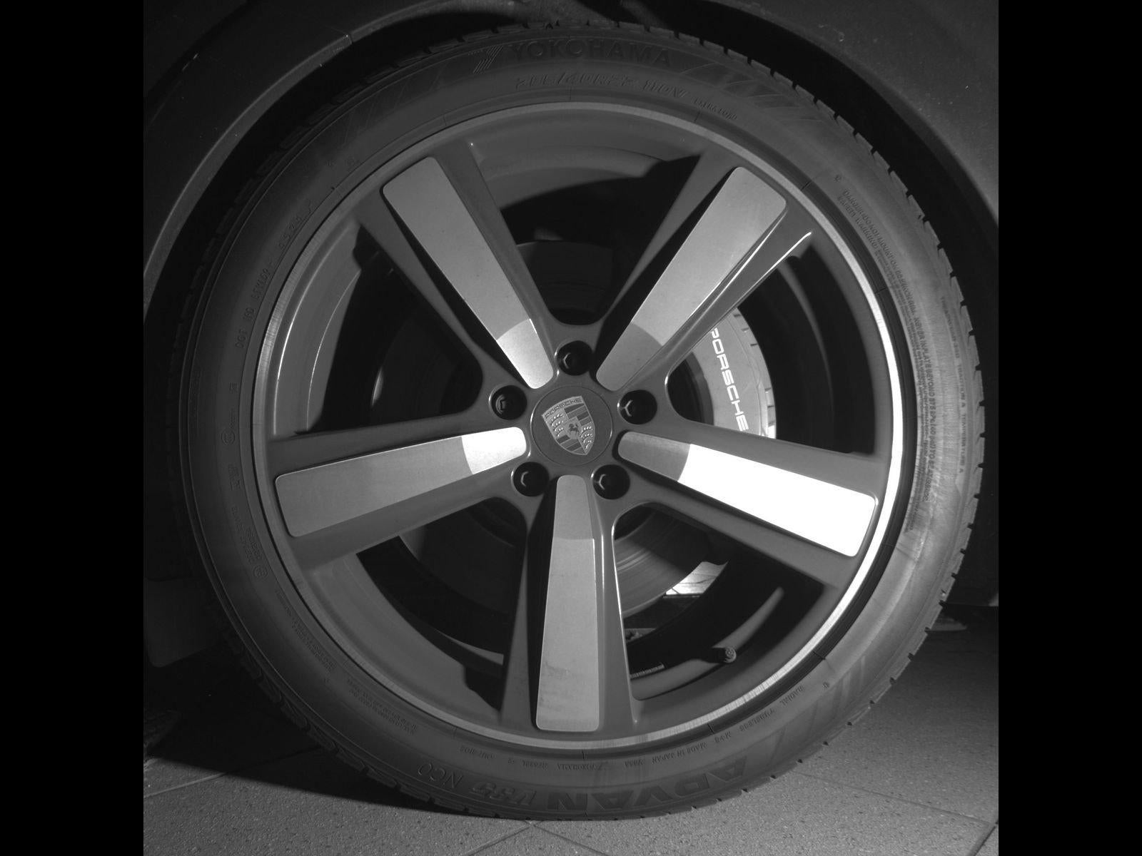 2025 Porsche Cayenne GTS Coupe AWD