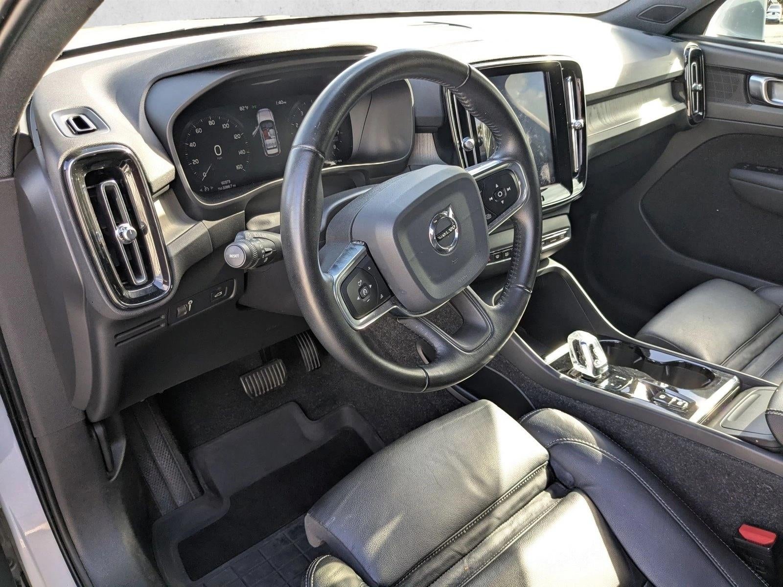 2020 Volvo XC40 T5 AWD Inscription