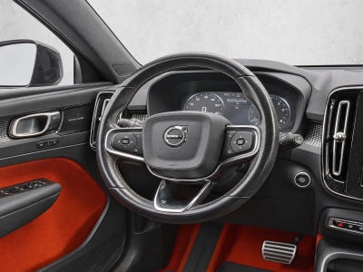 2021 Volvo XC40 T5 AWD R-Design