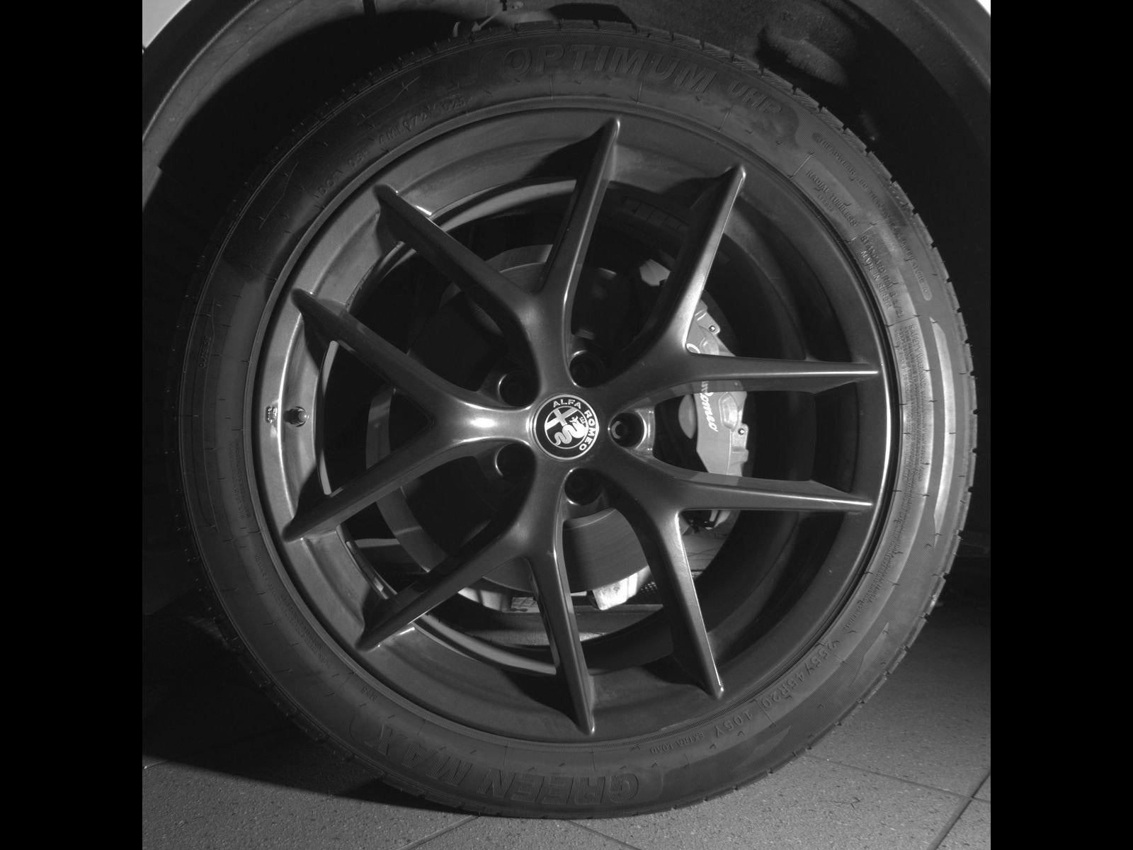 2019 Alfa Romeo Stelvio RWD