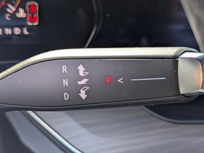 2025 Chevrolet Suburban 4WD LT