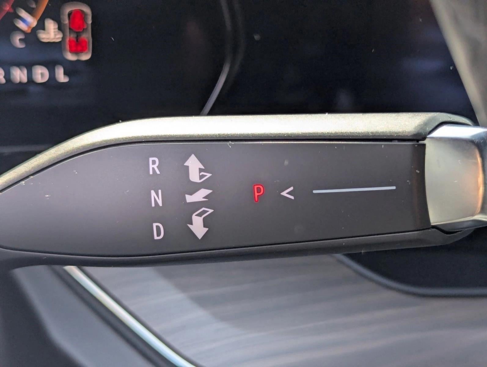 2025 Chevrolet Suburban 4WD LT