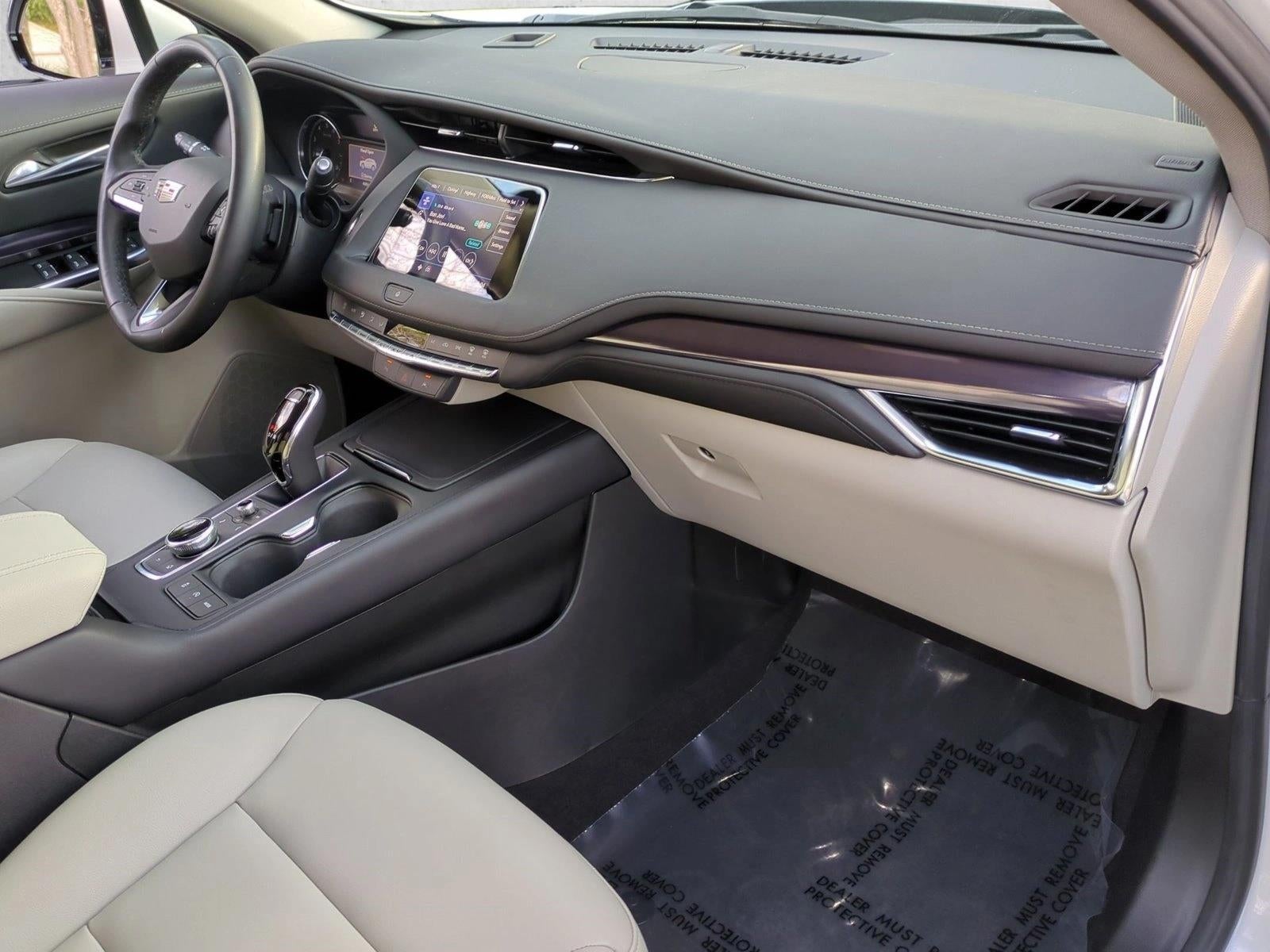 2022 Cadillac XT4 FWD 4dr Luxury