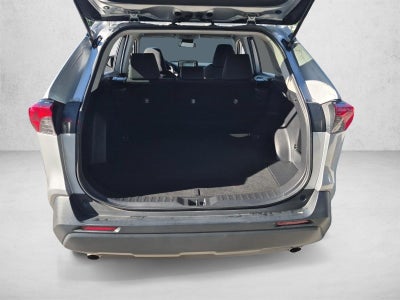 2022 Toyota RAV4 LE FWD (GS)
