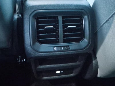 2024 Volkswagen Taos SE FWD