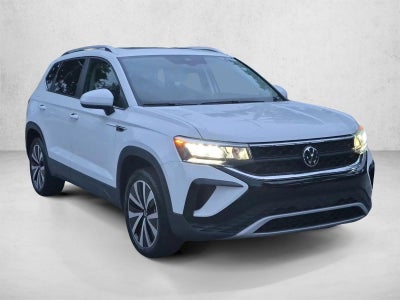 2024 Volkswagen Taos SE FWD