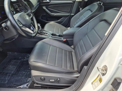 2023 Volkswagen Jetta SE Auto