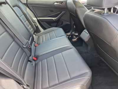 2023 Volkswagen Jetta SE Auto