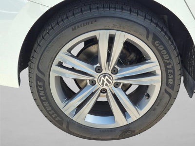 2023 Volkswagen Jetta SE Auto