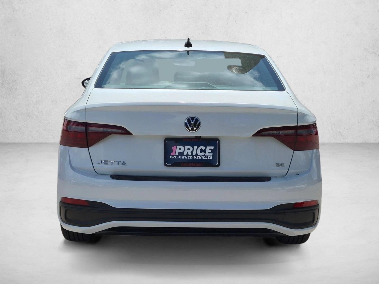 2023 Volkswagen Jetta SE Auto