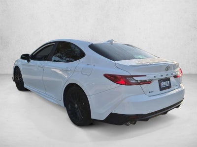 2025 Toyota Camry SE (Natl)
