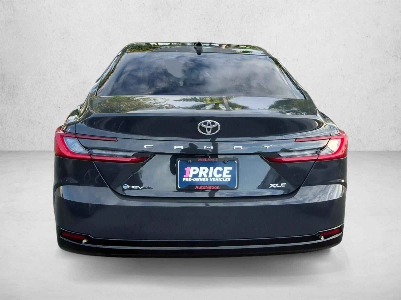 2025 Toyota Camry XLE (Natl)