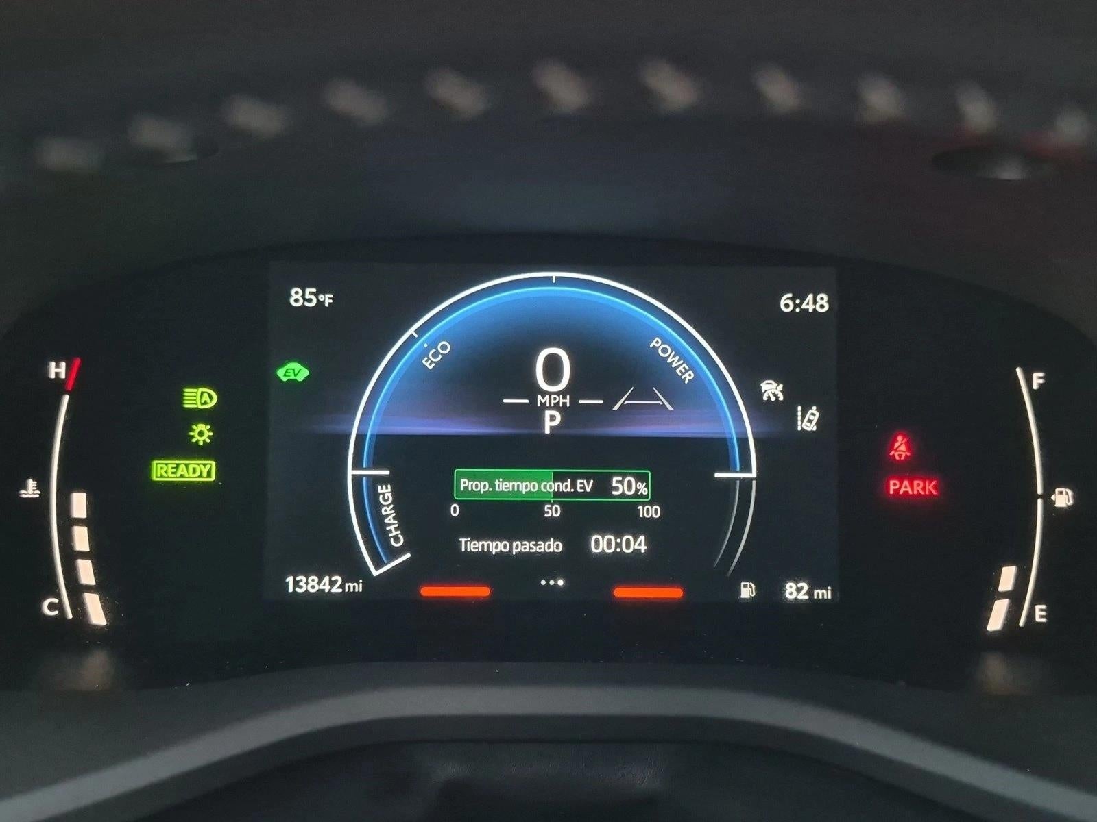 2025 Toyota Camry SE (Natl)